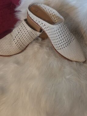 Time True Womens WMTT22FM091 Ivory Woven Stacked Heel Size 11 Mule Heels LOT1